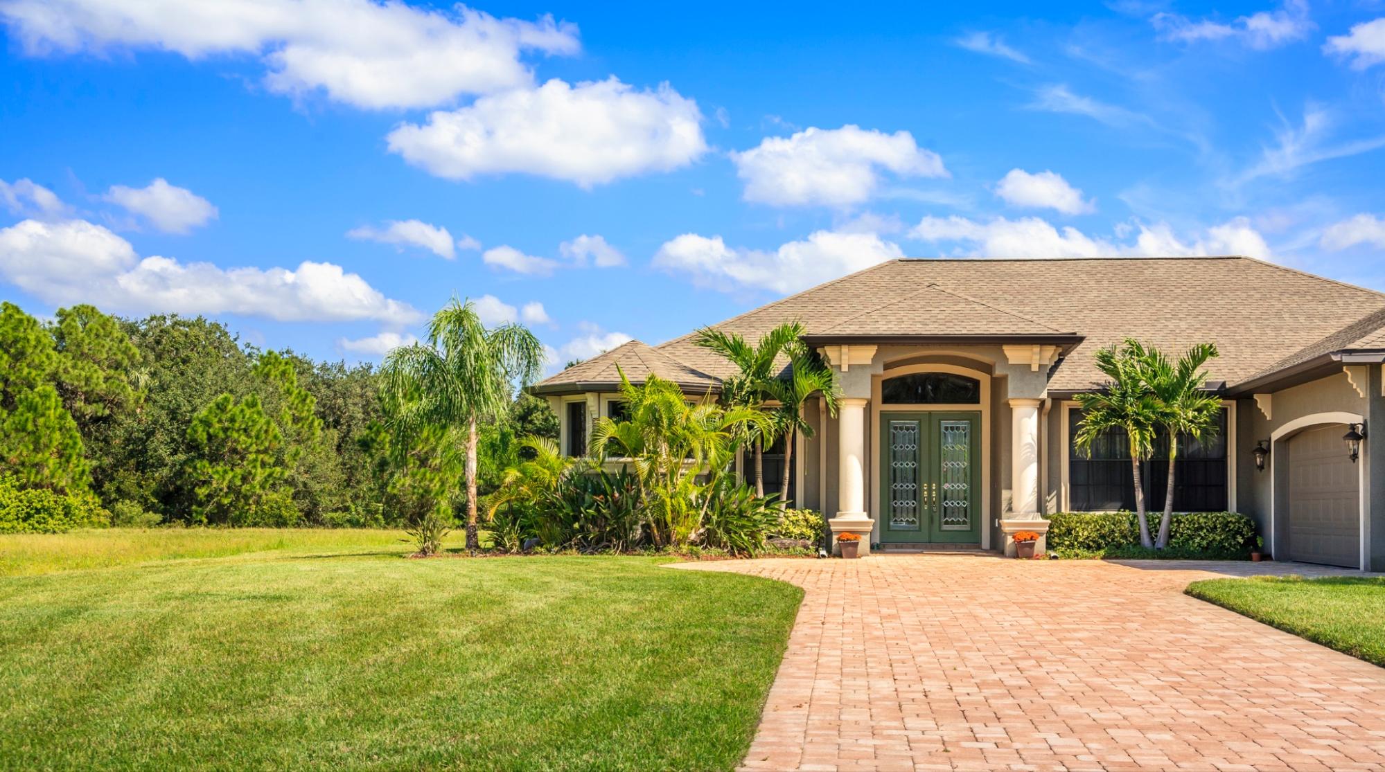 The Benefits of Year-Round Lawn Maintenance with Evolve Contracting